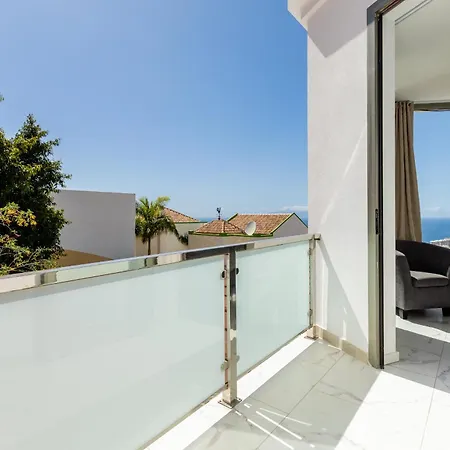 빌라 Ocean View Heated Pool 아데제